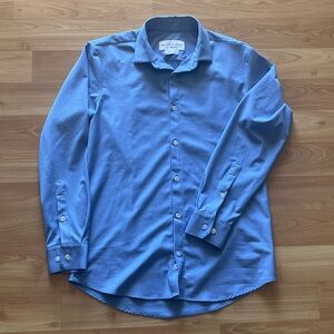 Mizzen + Main men’s dress shirt EUC - Medium